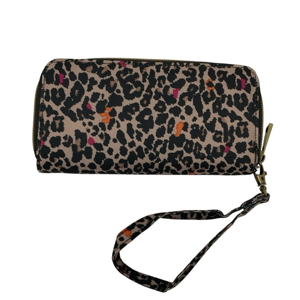 Travelon Wristlet Wallet RFID Animal Print Zip Around Identity Protection Travel - Picture 2 of 13